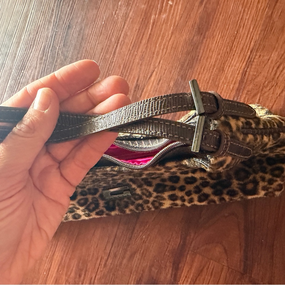 Guess Leopard fur Y2K - Picture 2 of 4